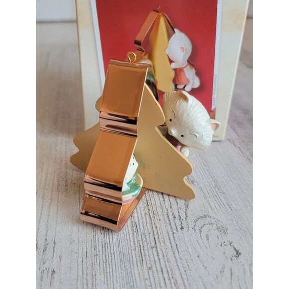 Hallmark 2002 baking memories ornament Xmas - Picture 2 of 9